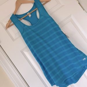 Marika racer back tank in Sz XL